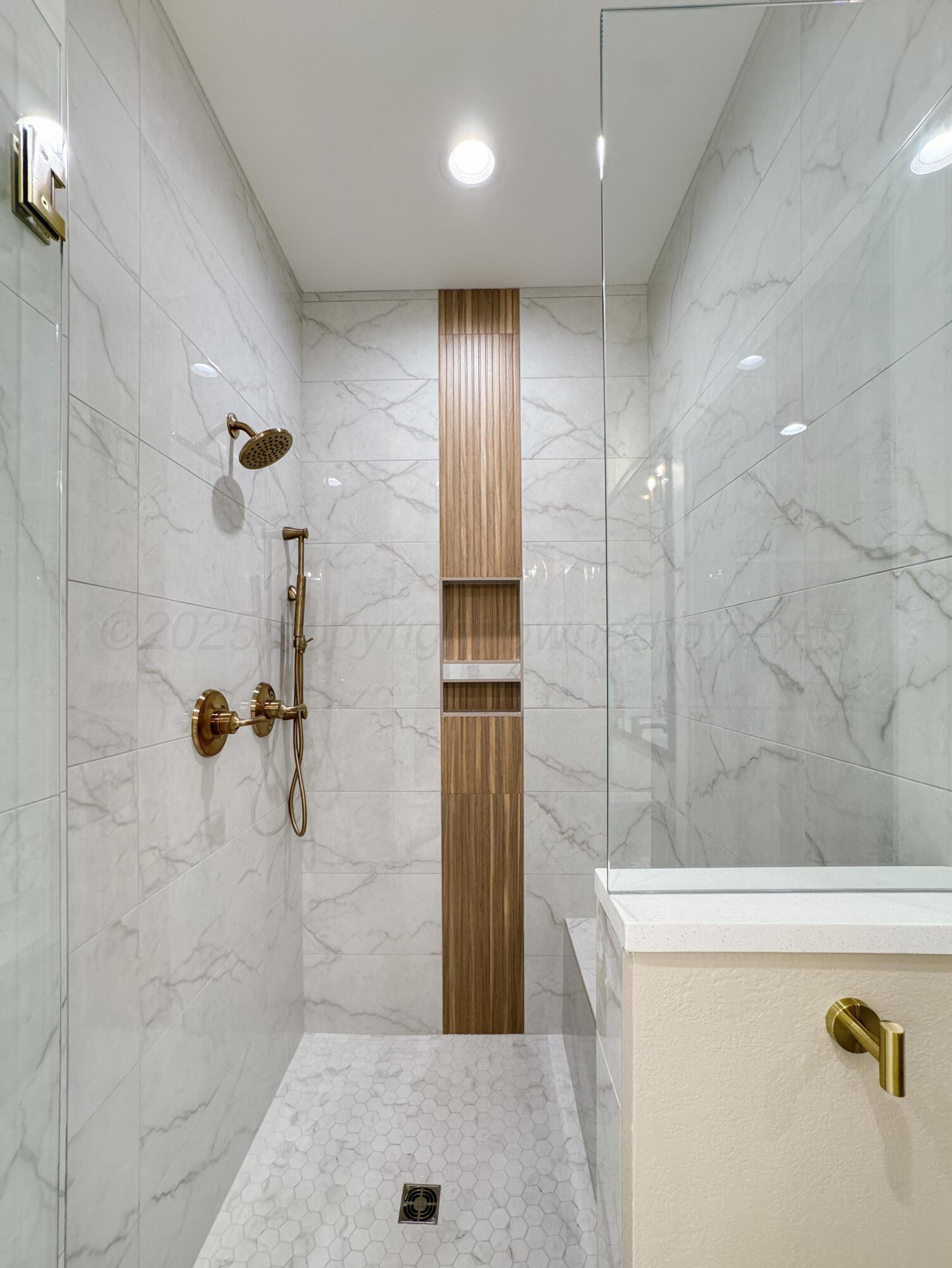 4151 Juniper Springs Road Amarillo, TX 79119 - Photo 18 of 23 Master Shower