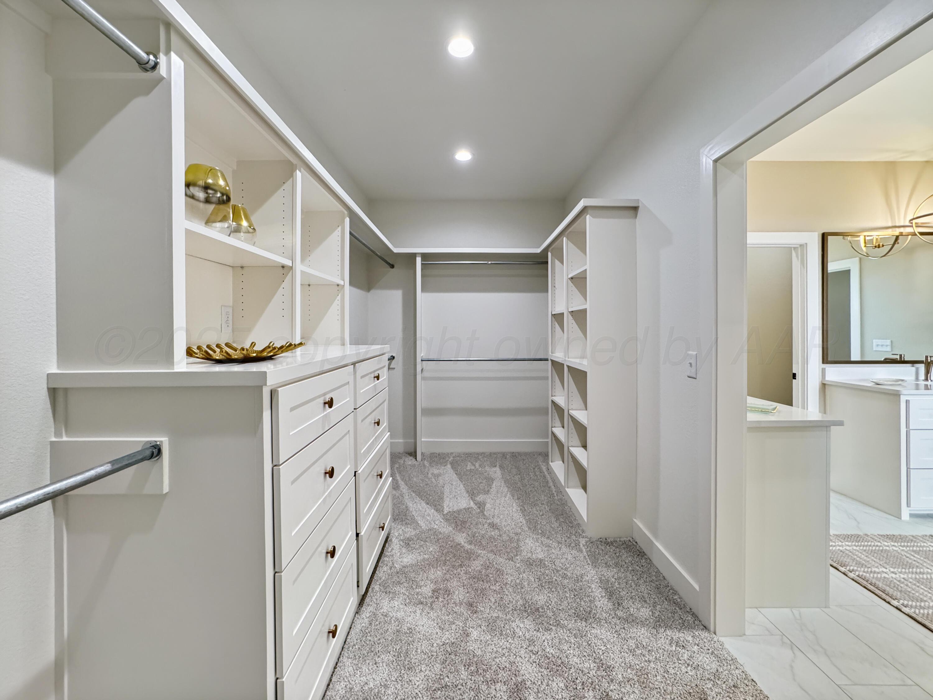 4151 Juniper Springs Road Amarillo, TX 79119 - Photo 19 of 23 Master Closet