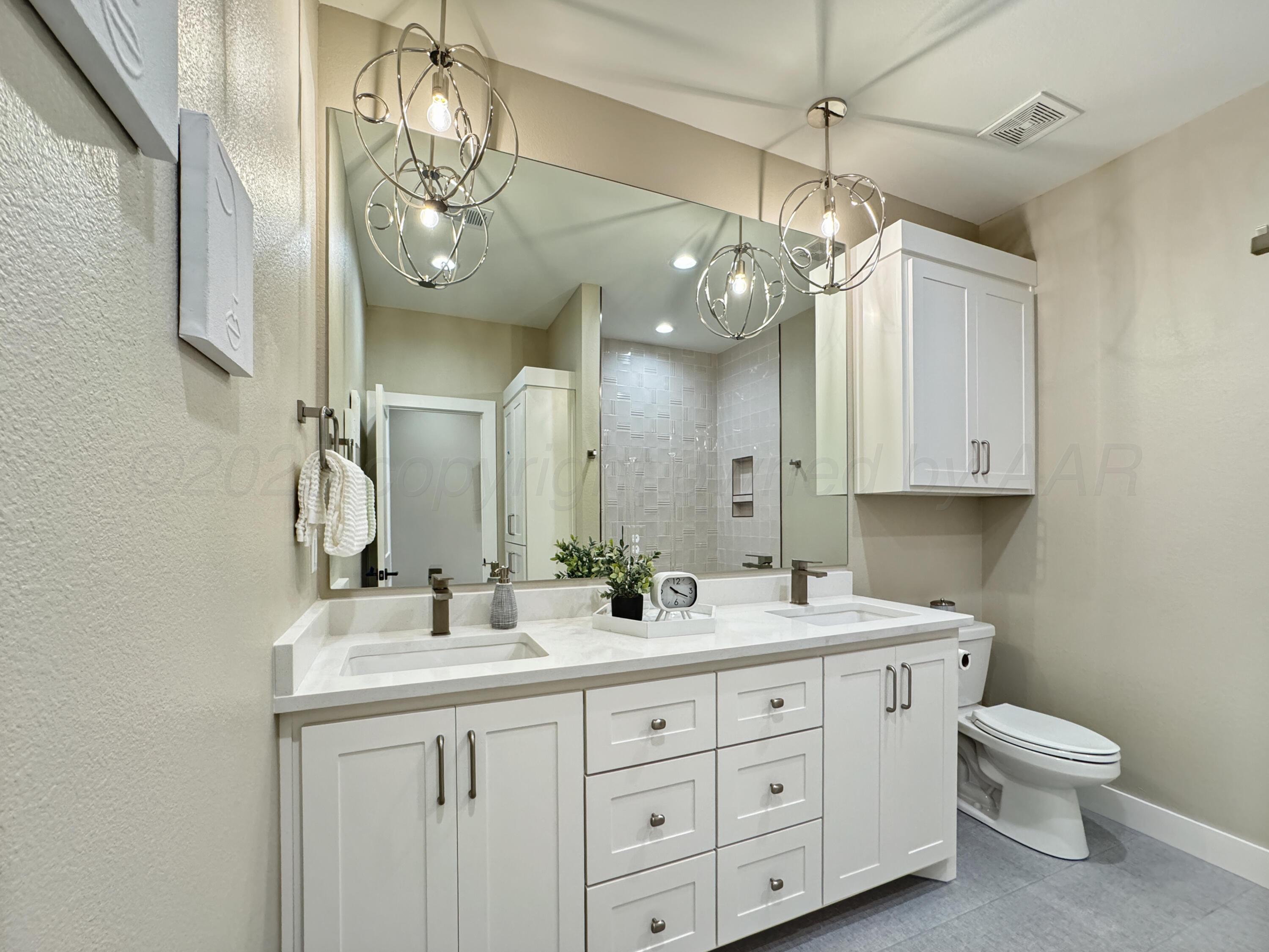 4151 Juniper Springs Road Amarillo, TX 79119 - Photo 22 of 23 Guest Bath