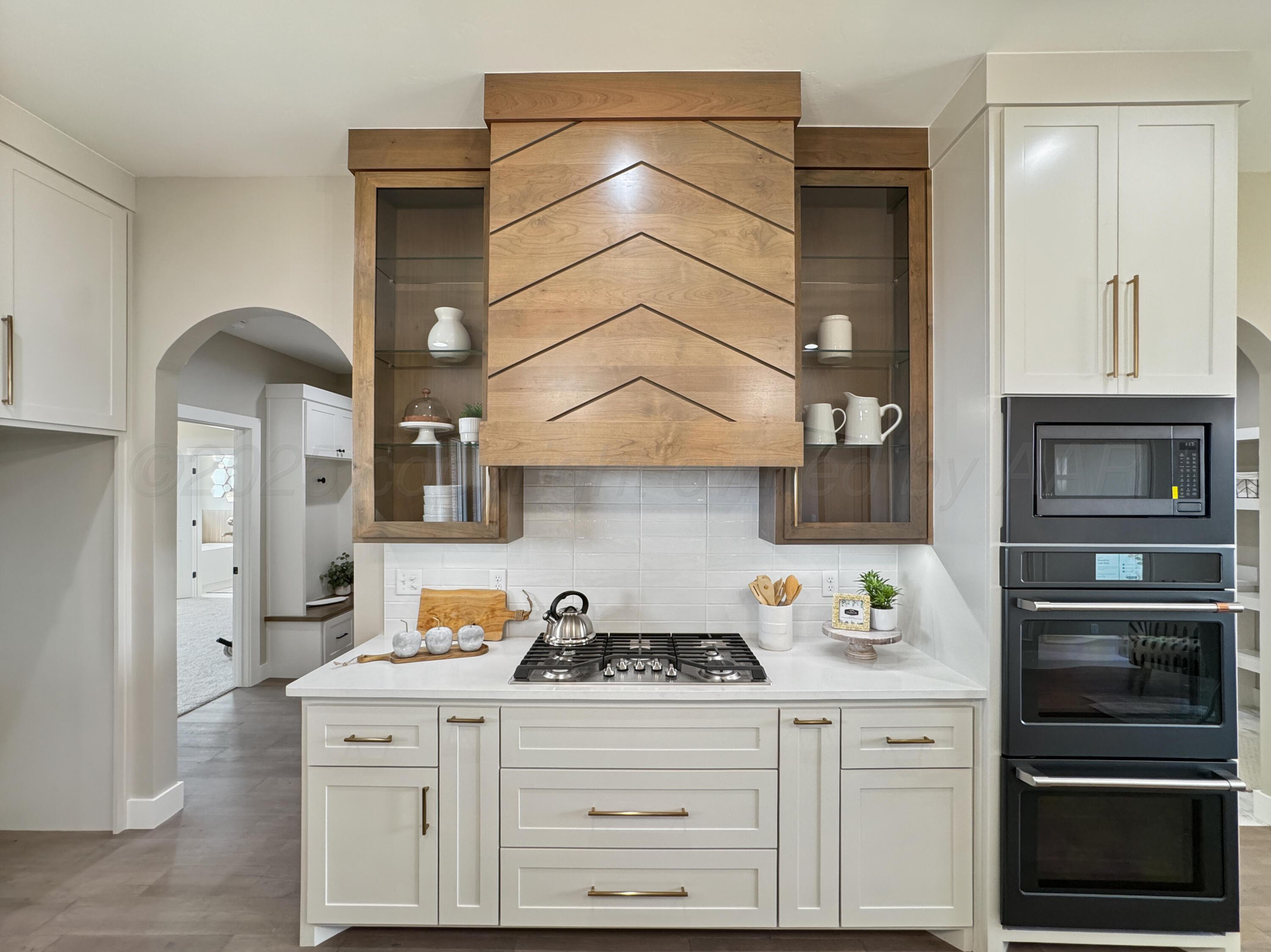 4151 Juniper Springs Road Amarillo, TX 79119 - Photo 10 of 23 Kitchen