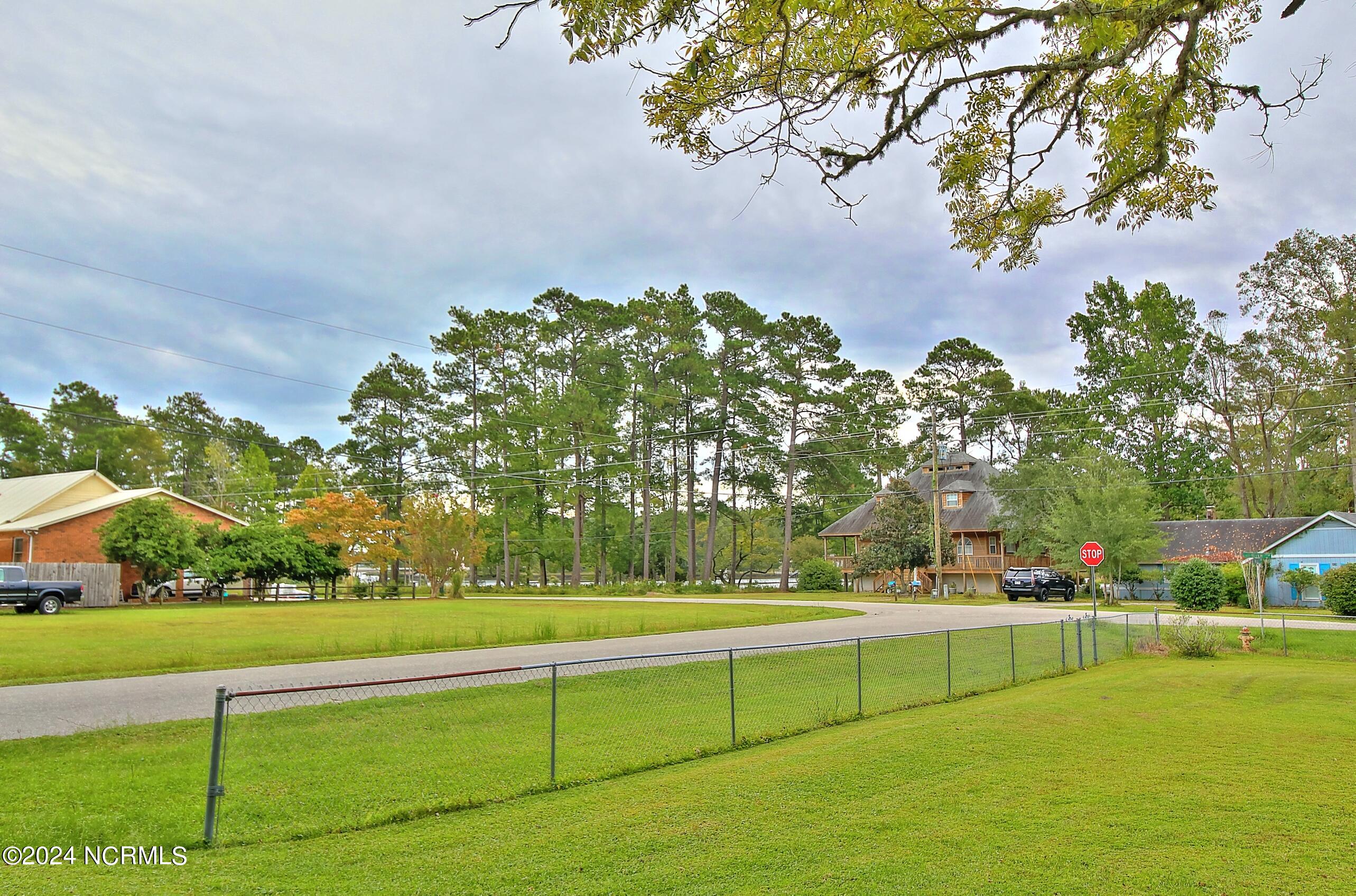 1089 High Point Avenue Southwest Calabash, NC 28467 - Photo 13 of 14 Side Yard