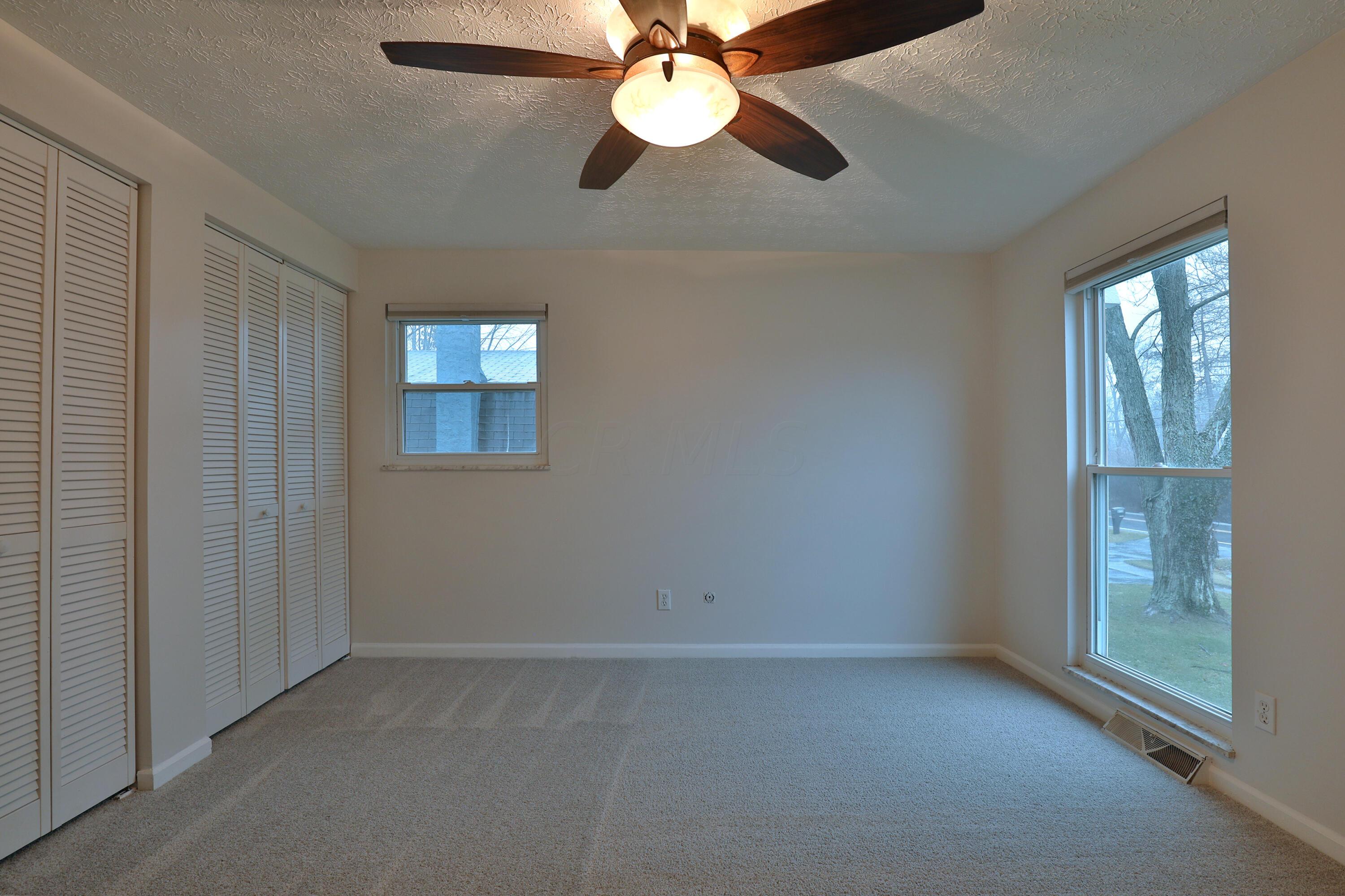 5784 Linworth Road Columbus, OH 43235 - Photo 27 of 44 5784-Linworth-27