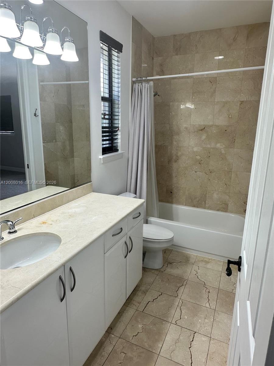 3054 McDonald Street, Unit 8 Miami, FL 33133 - Photo 8 of 12