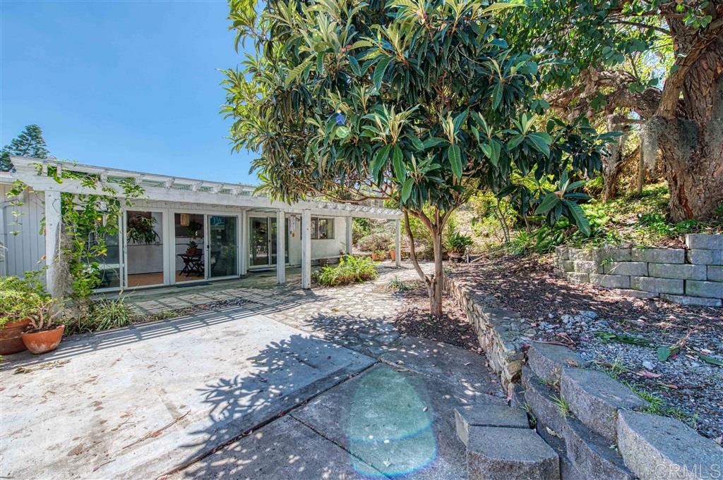 1359 Panorama Ridge Road Oceanside, CA 92056 - Photo 19 of 23
