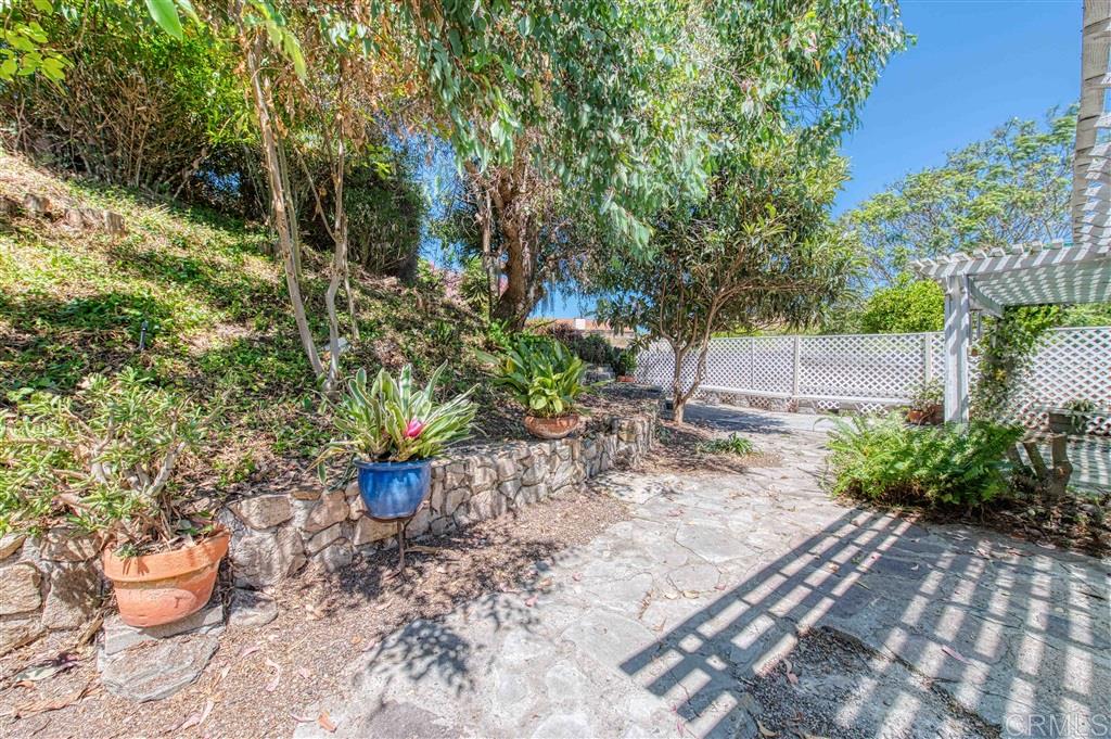 1359 Panorama Ridge Road Oceanside, CA 92056 - Photo 21 of 23
