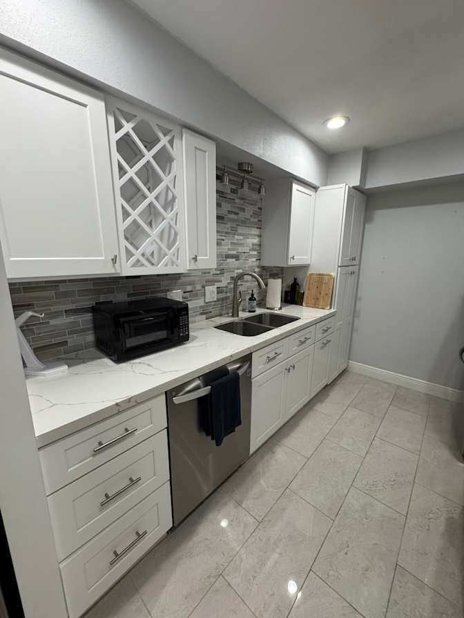 355 North Post Oak Lane, Unit 641 Houston, TX 77024 - Photo 1 of 24