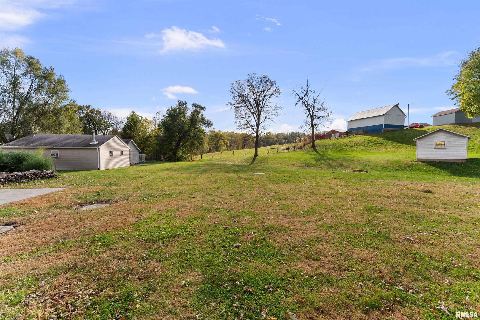 4435 Telegraph Road Davenport, IA 52804 - Photo 27 of 32