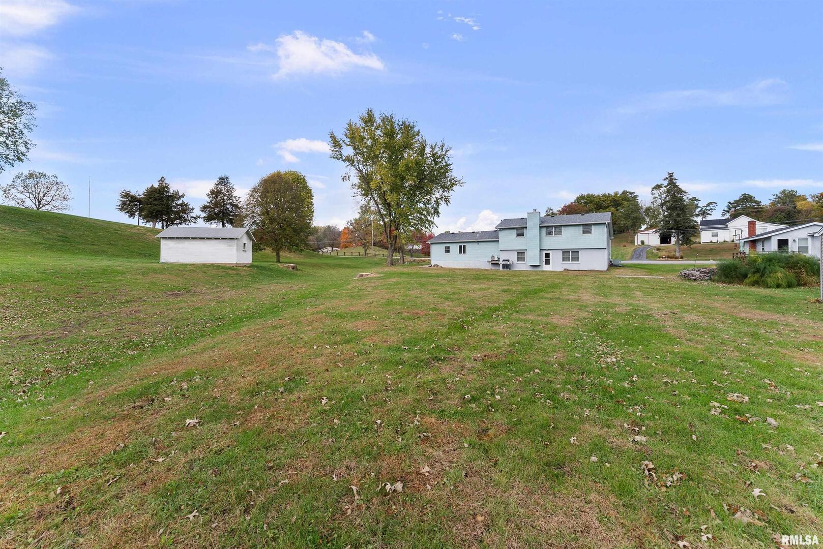 4435 Telegraph Road Davenport, IA 52804 - Photo 28 of 32