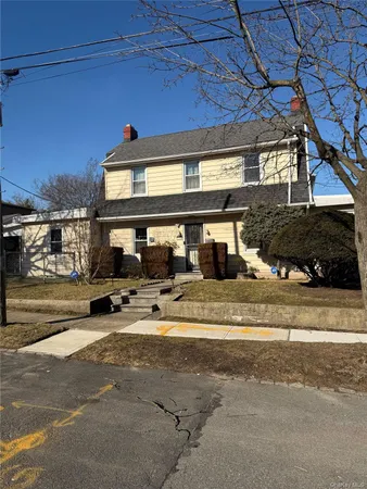 $1,250,000 | 17045 83rd Avenue | Jamaica Hillcrest