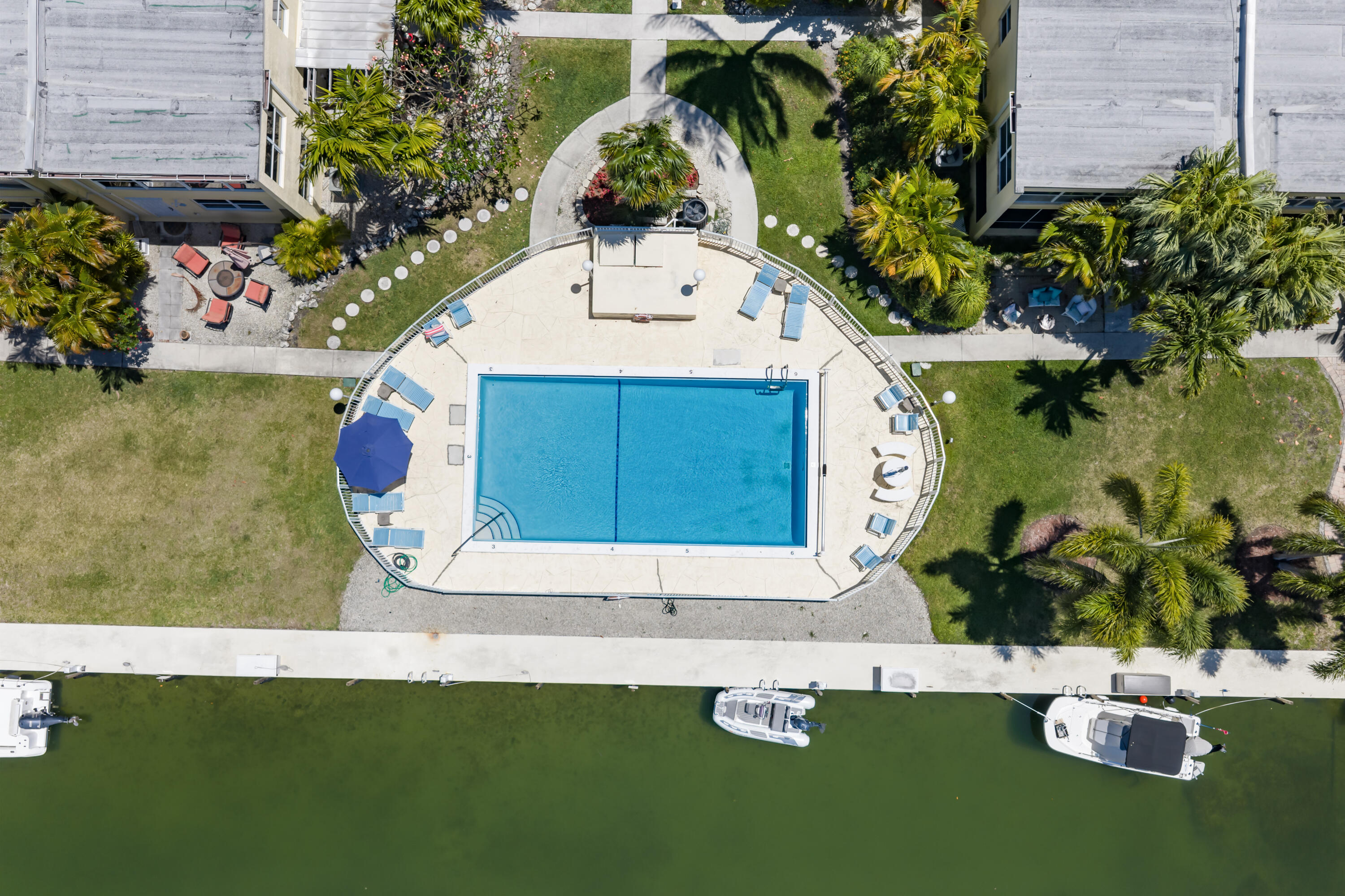 591 Sombrero Beach Road, Unit 1B Marathon, FL 33050 - Photo 23 of 31 Pool from Above