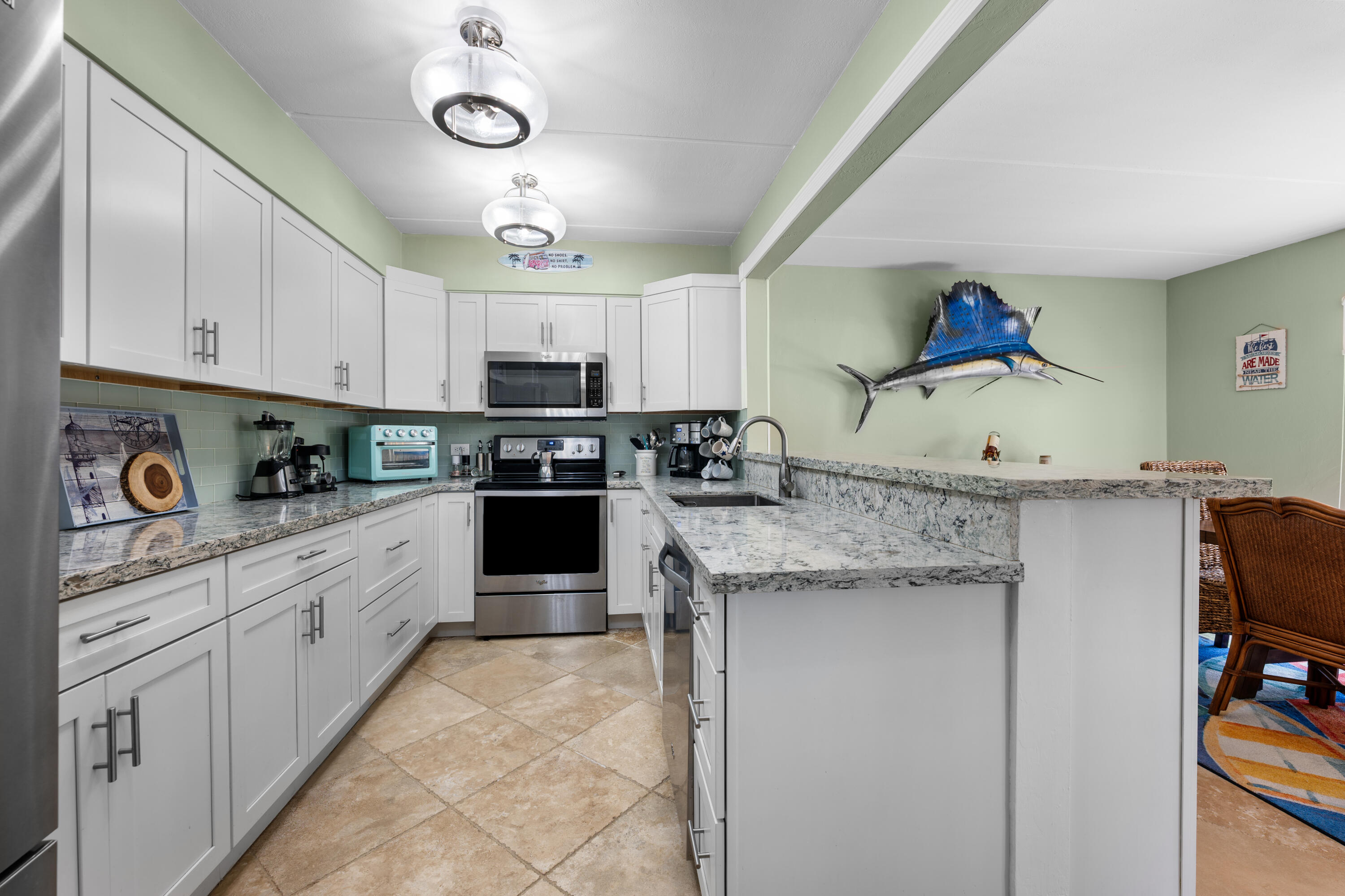 591 Sombrero Beach Road, Unit 1B Marathon, FL 33050 - Photo 9 of 31 Kitchen