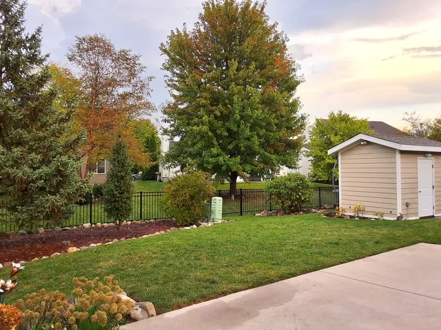 $389,500 | 3040 Banbury Lane, Lake In The Hills, IL 60156