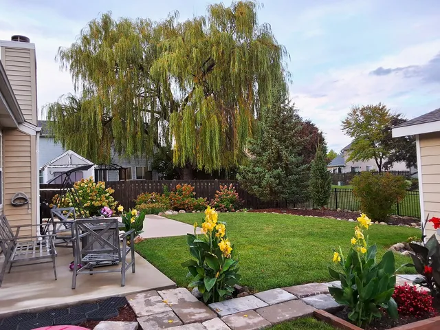 $389,500 | 3040 Banbury Lane, Lake In The Hills, IL 60156