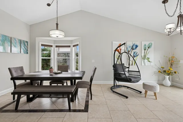 $389,500 | 3040 Banbury Lane, Lake In The Hills, IL 60156