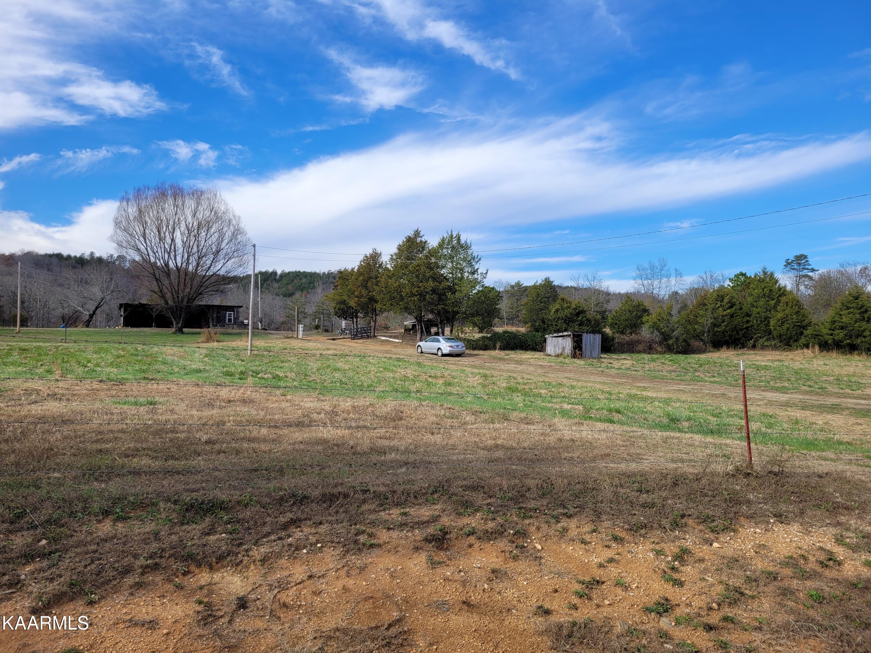 992 Salem Valley Road Ten Mile, TN 37880 - Photo 6 of 9 20221114_140040
