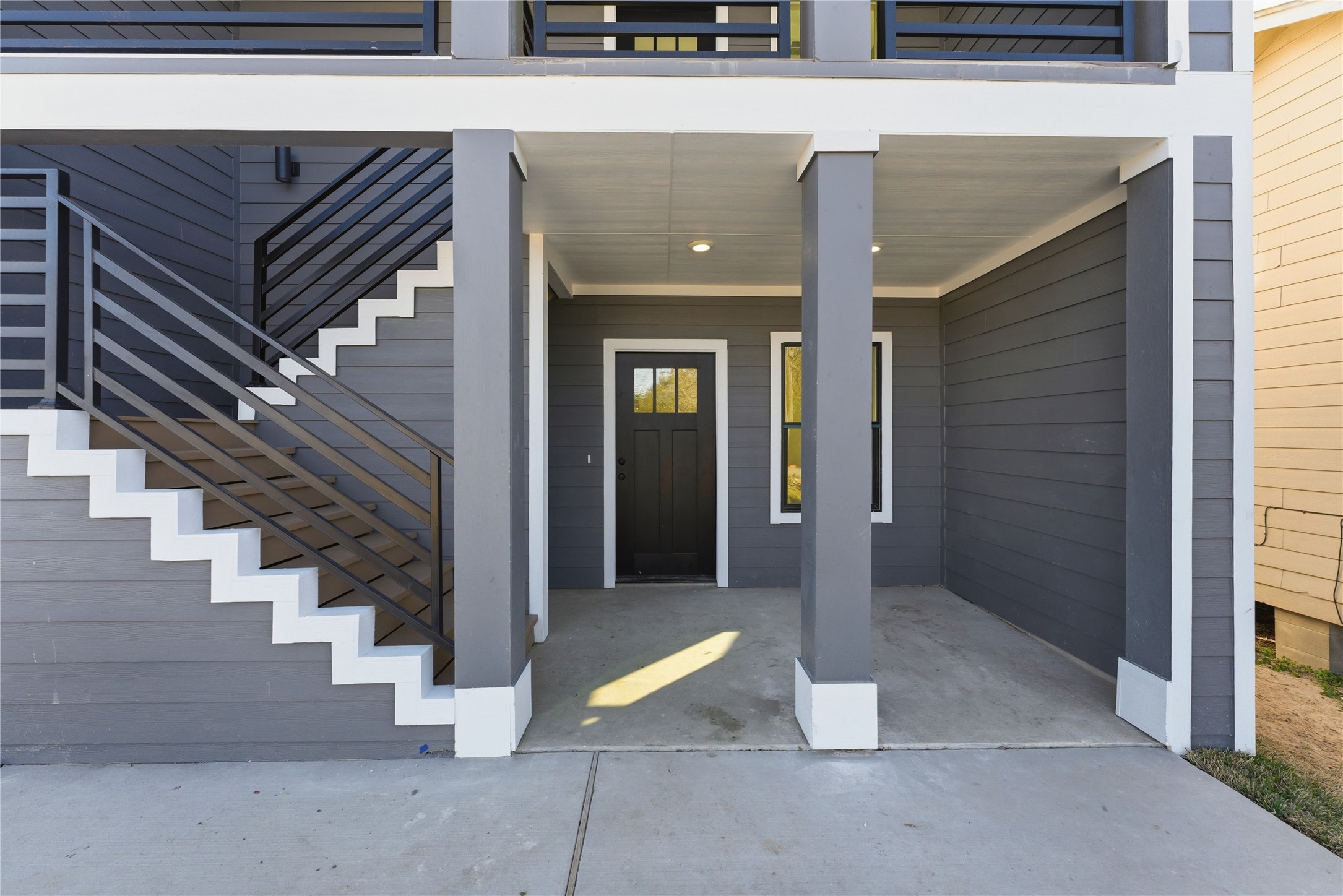 9722 Tuffly Street Houston, TX 77029 - Photo 2 of 16 a view of entryway and hall with wooden floor