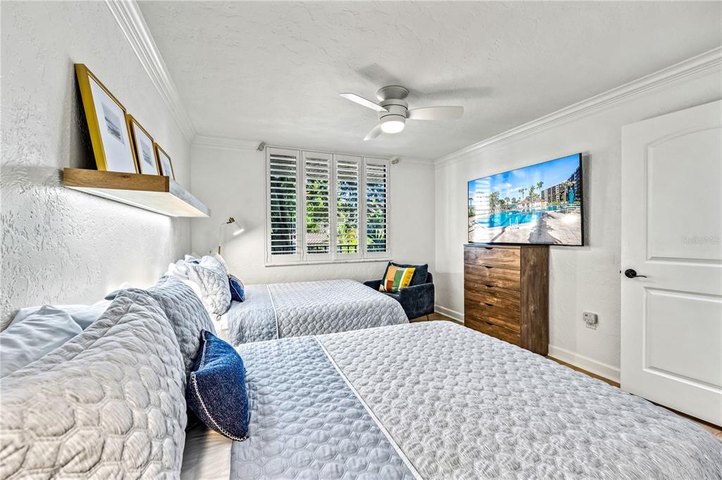 5880 Midnight Pass Road, Unit 210 Sarasota, FL 34242 - Photo 32 of 75