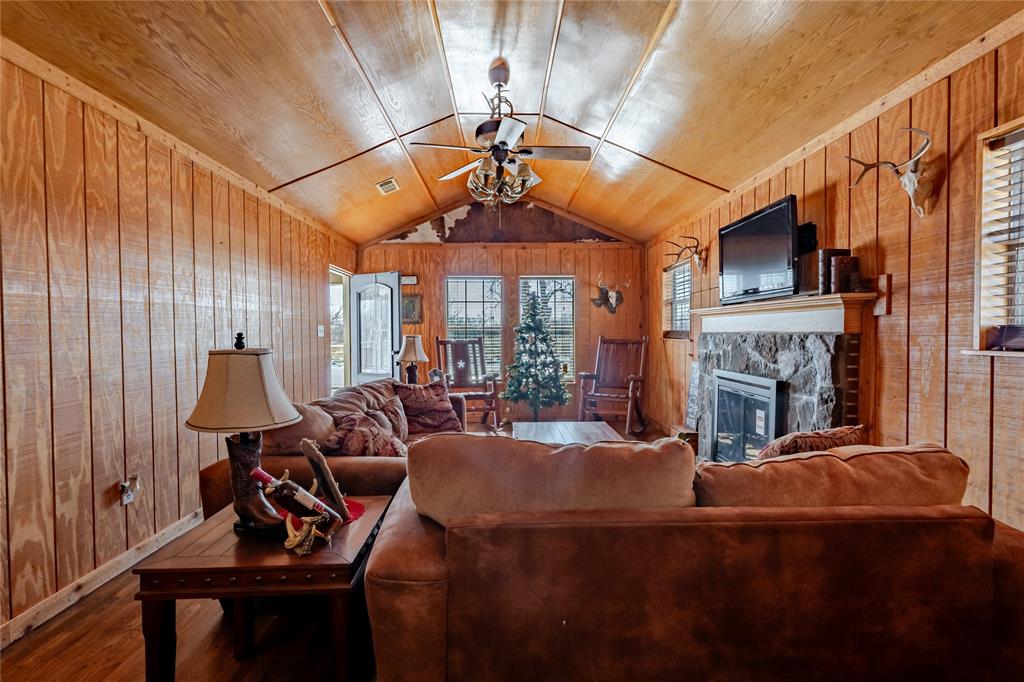 794 West Antelope Road Windthorst, TX 76389 - Photo 5 of 31