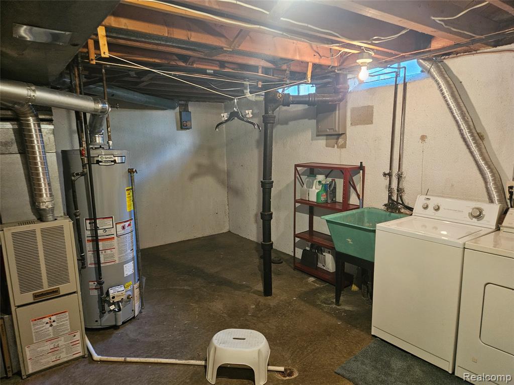 Undisclosed Address Roseville, MI 48066 - Photo 17 of 27 Gallery Image 17