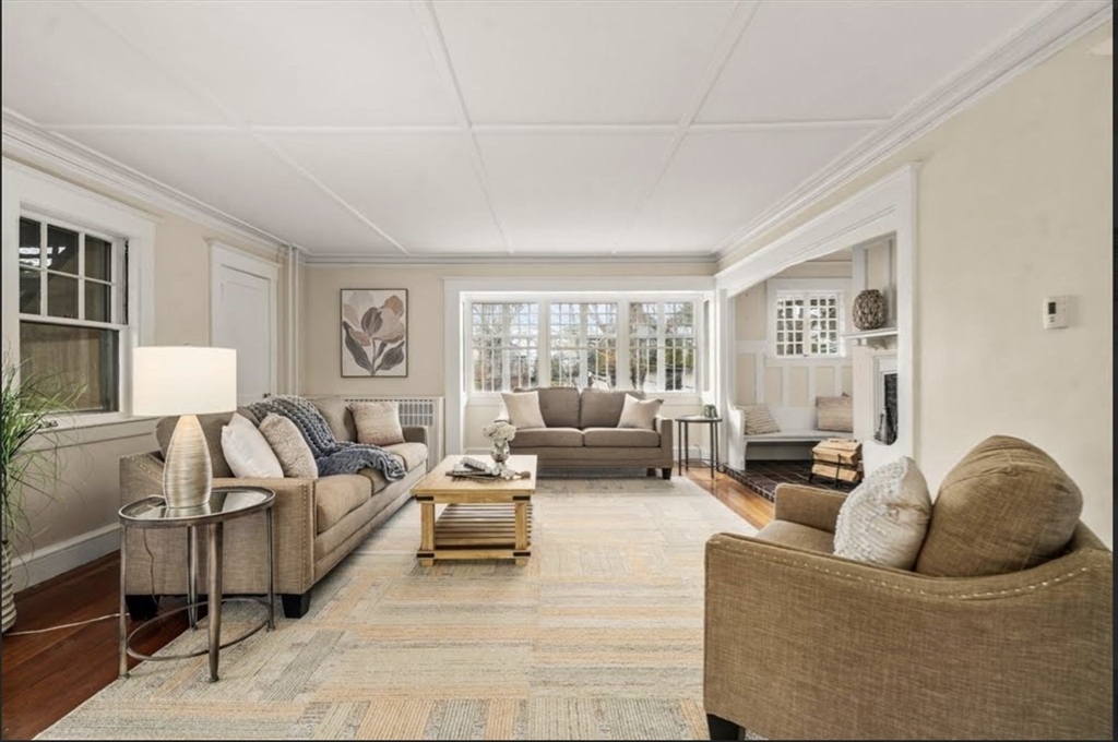 12 Leighton Road, Unit 12 Wellesley, MA 02482 - Photo 2 of 18