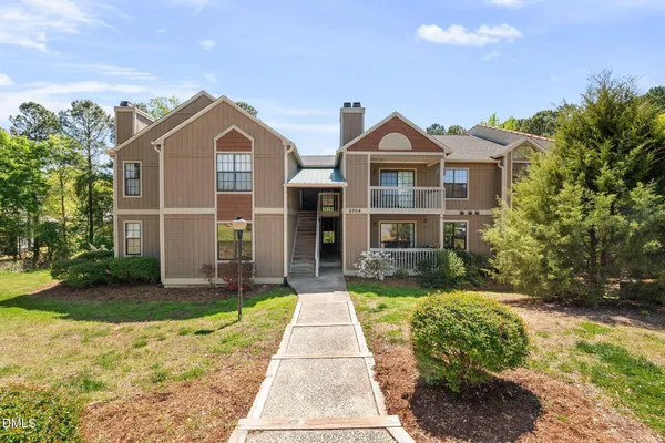 $172,500 | 3704 Chimney Ridge Place, Unit 207, Durham, NC 27713
