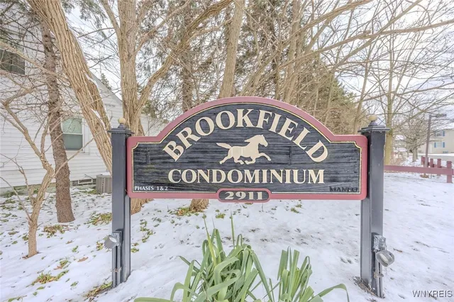 $210,000 | 12 Brookfield Lane, Unit 6, Cheektowaga, NY 14227