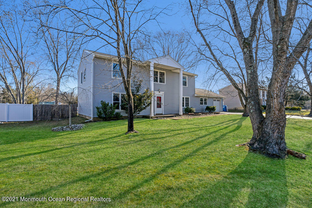 513 Frank Applegate Road Jackson, NJ 08527 - Photo 5 of 38 003_dsc00008_1