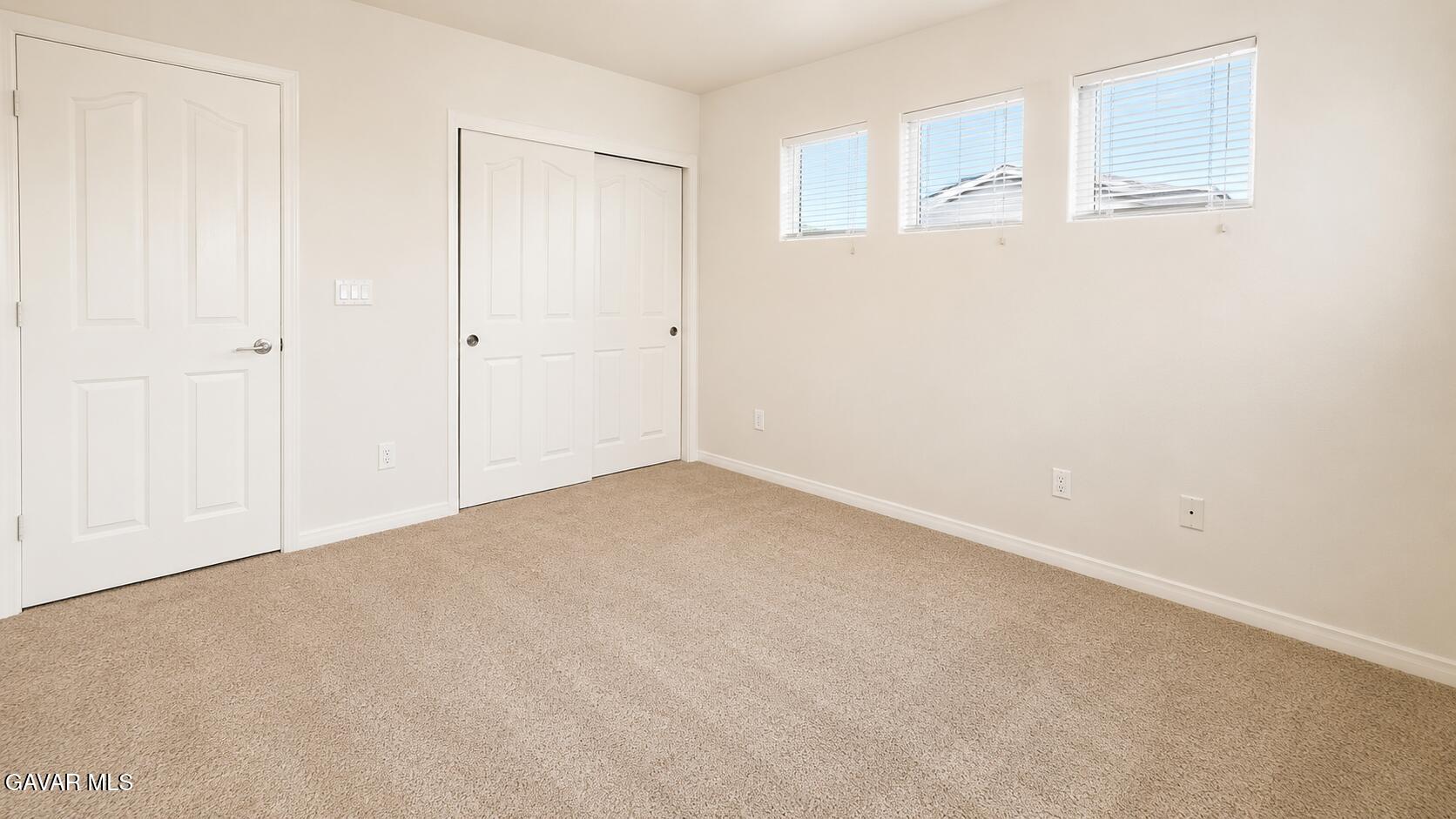 43737 Raysack Avenue Lancaster, CA 93535 - Photo 13 of 29 C057B5AA-F9DD-4FD4-A96A-2A76B06E3CB1