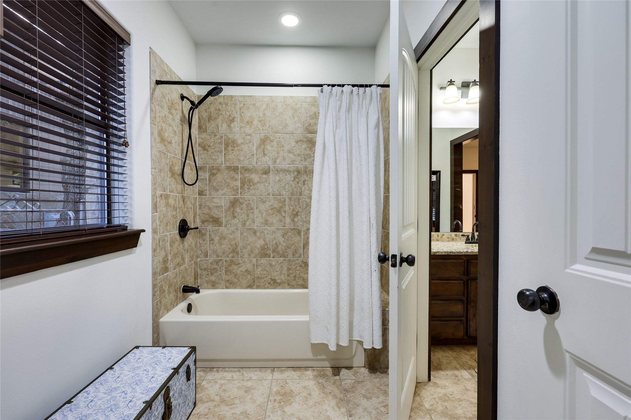 116 Apache Trail Georgetown, TX 78633 - Photo 16 of 40 Gallery Image 16