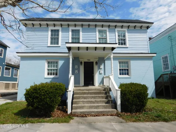 $1,350 | 706 East Front Street, Unit A, New Bern, NC 28560
