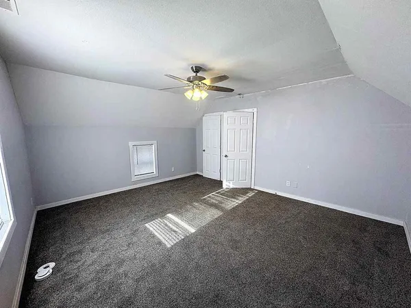 $90,000 | 1518 West 2nd Street, Davenport, IA 52802