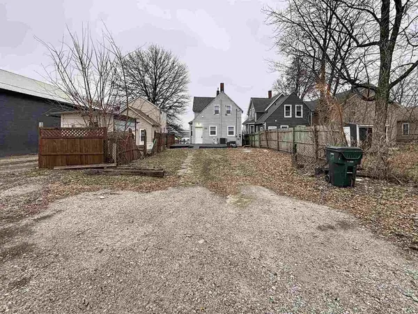 $90,000 | 1518 West 2nd Street, Davenport, IA 52802