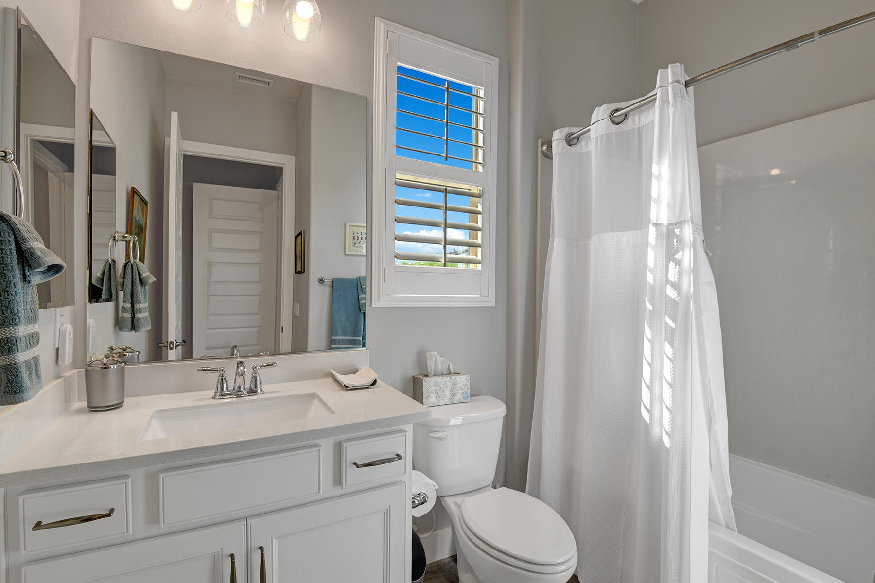 51 Merlot Rancho Mirage, CA 92270 - Photo 26 of 50 053 GUEST BATHROOM MLS