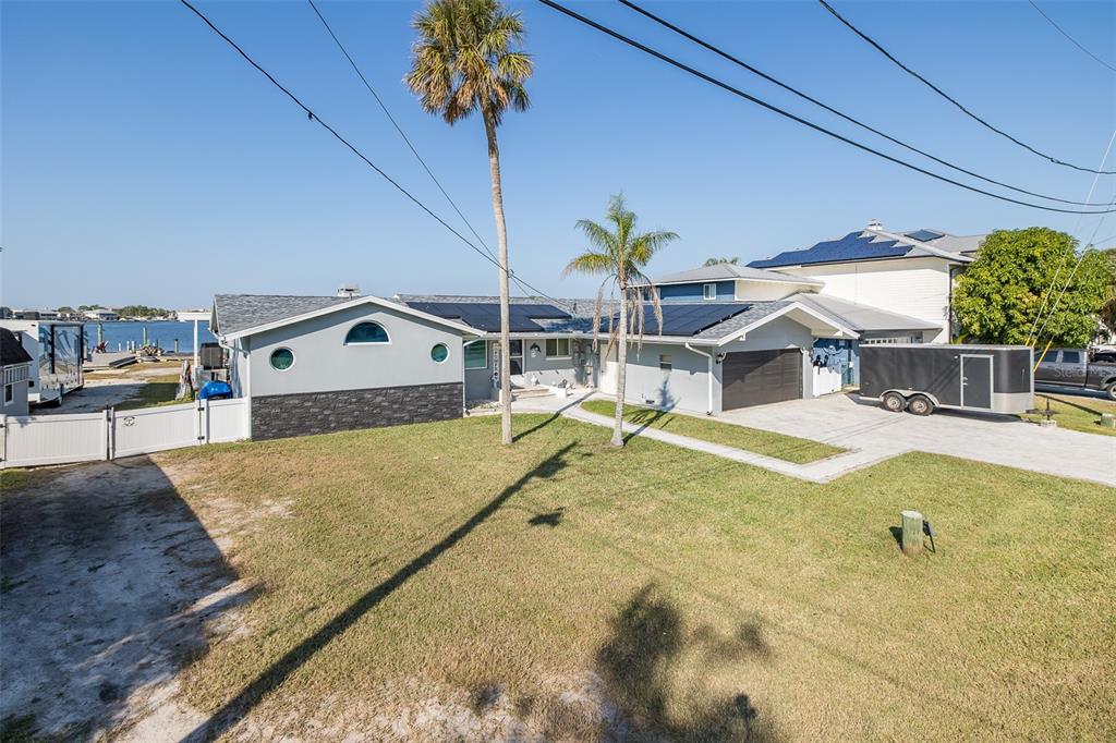 8211 Hayward Lane Port Richey, FL 34668 - Photo 3 of 65 a swimming pool with yard