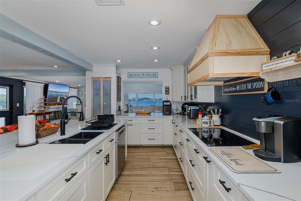 8211 Hayward Lane Port Richey, FL 34668 - Photo 8 of 65