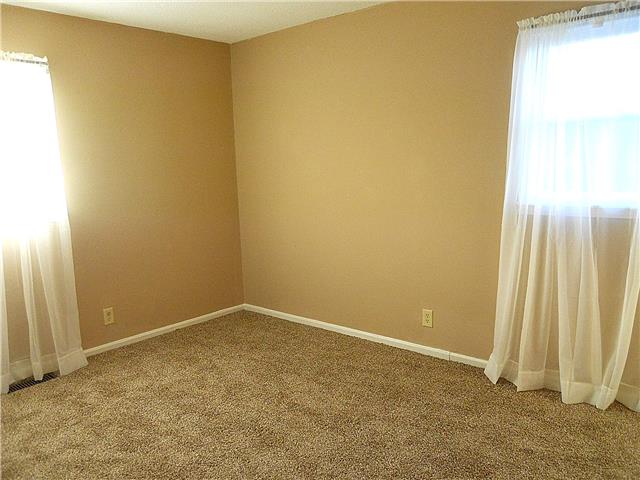 836 Cowan Road Dickson, TN 37055 - Photo 16 of 20 3rd bedroom.
