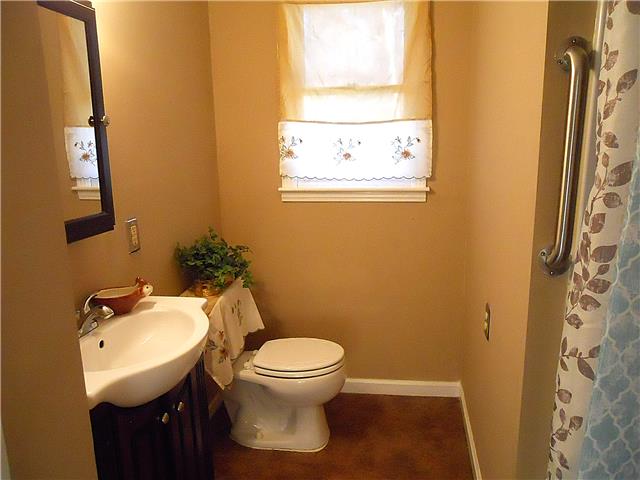 836 Cowan Road Dickson, TN 37055 - Photo 17 of 20 Updated bathroom.