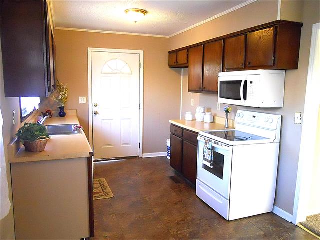 836 Cowan Road Dickson, TN 37055 - Photo 7 of 20 Another kitchen view.