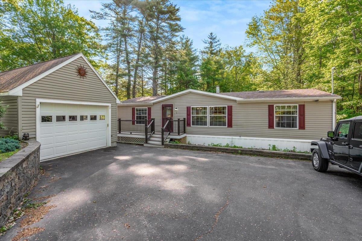 16 Gina Drive Rochester, NH 03867 - Photo 1 of 46 Gallery Image 1