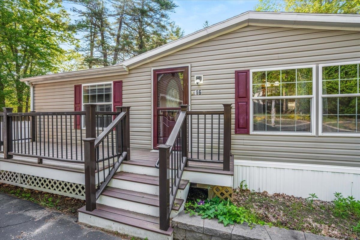 16 Gina Drive Rochester, NH 03867 - Photo 2 of 46 Gallery Image 2
