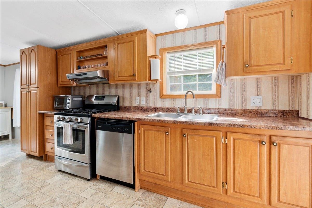 16 Gina Drive Rochester, NH 03867 - Photo 25 of 46 Gallery Image 25