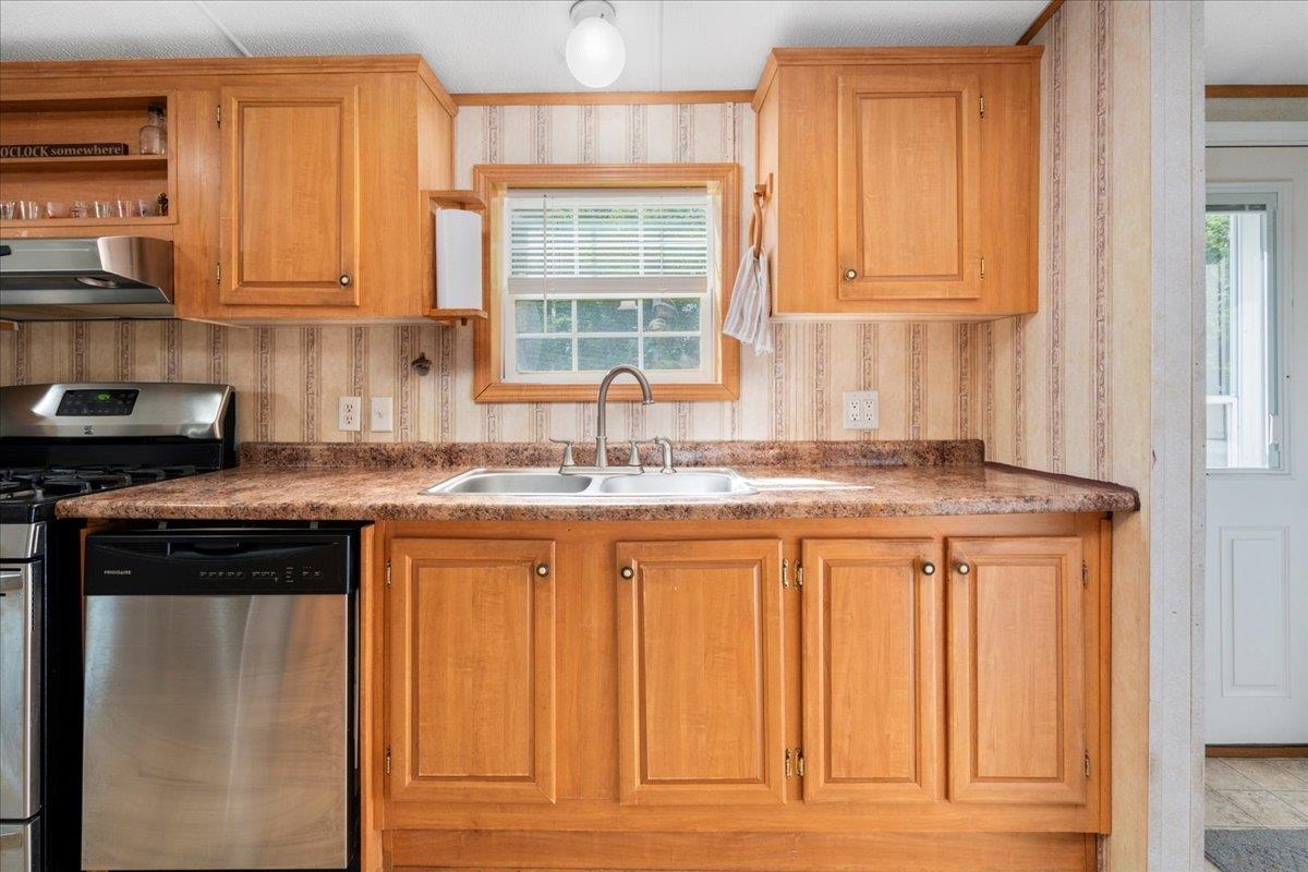 16 Gina Drive Rochester, NH 03867 - Photo 26 of 46 Gallery Image 26