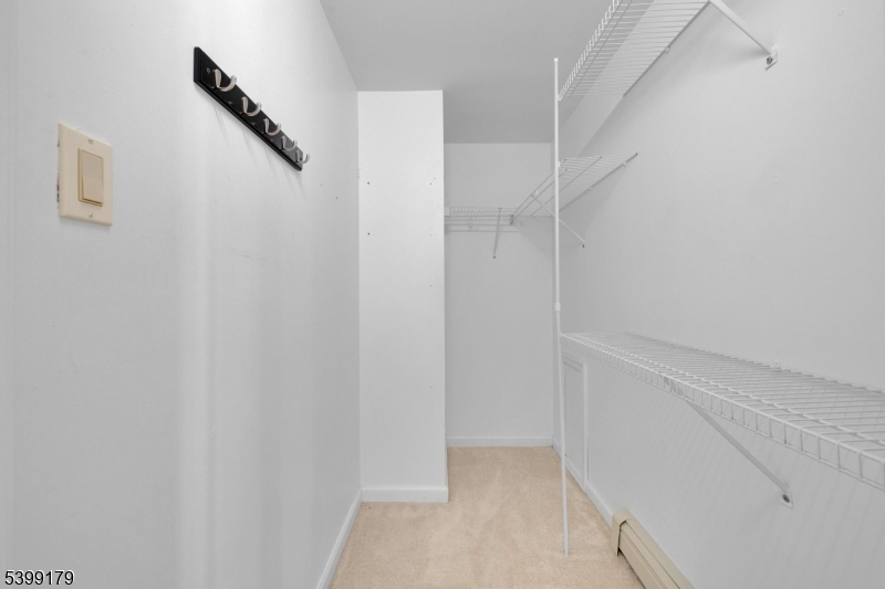 28 Duval Street Bridgewater, NJ 08807 - Photo 14 of 34