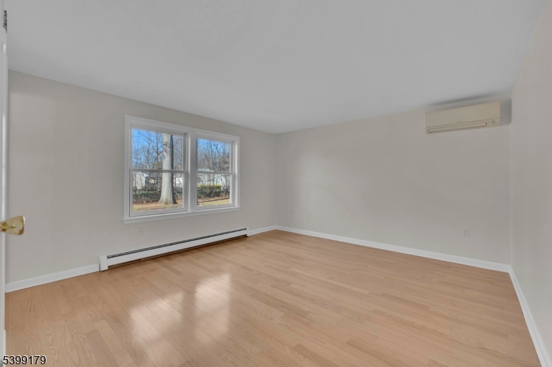 28 Duval Street Bridgewater, NJ 08807 - Photo 15 of 34