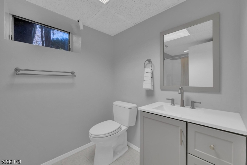 28 Duval Street Bridgewater, NJ 08807 - Photo 24 of 34