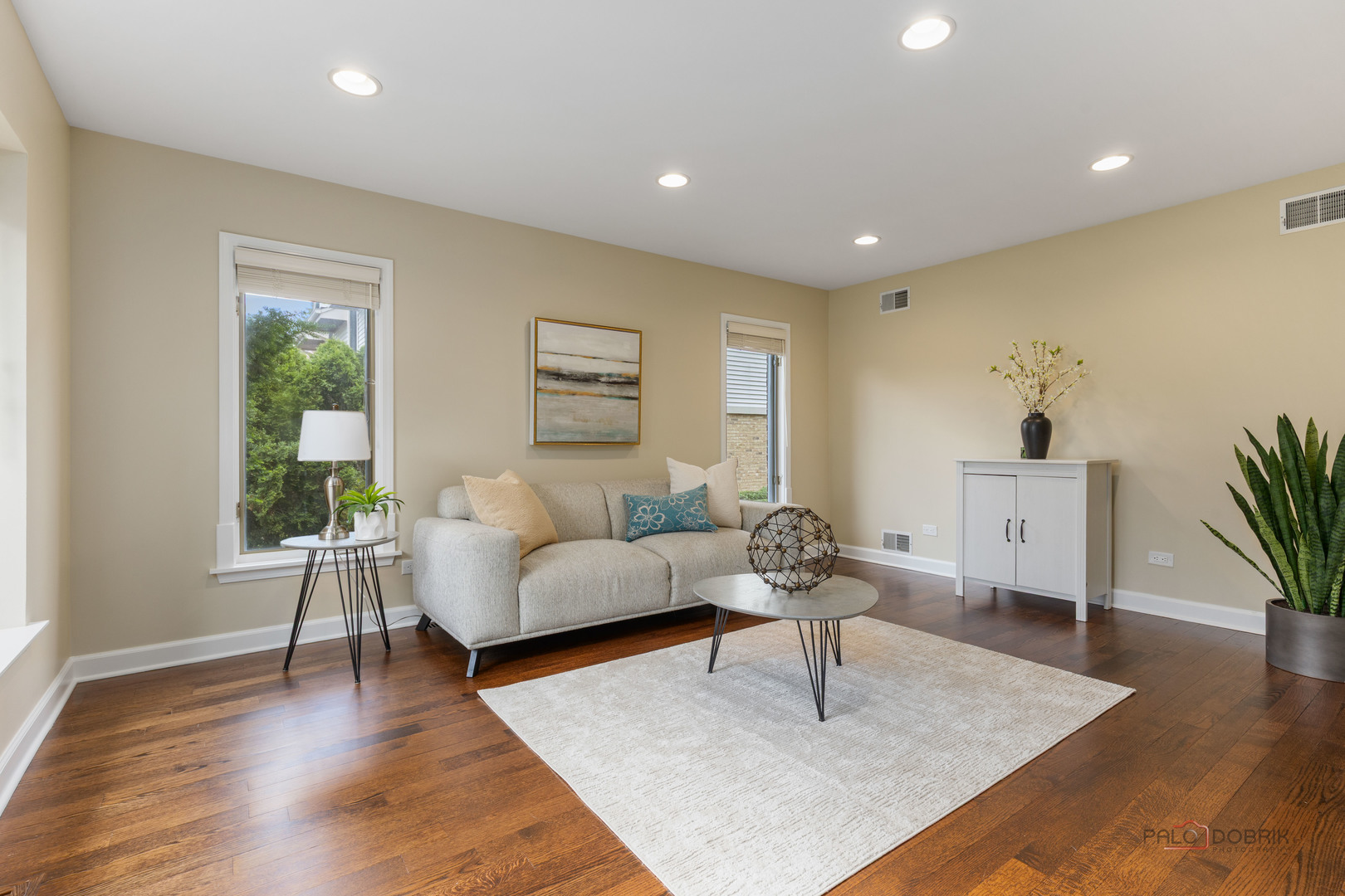 2965 Keystone Road Northbrook, IL 60062 - Photo 5 of 40 a living room with furniture and a wooden floor
