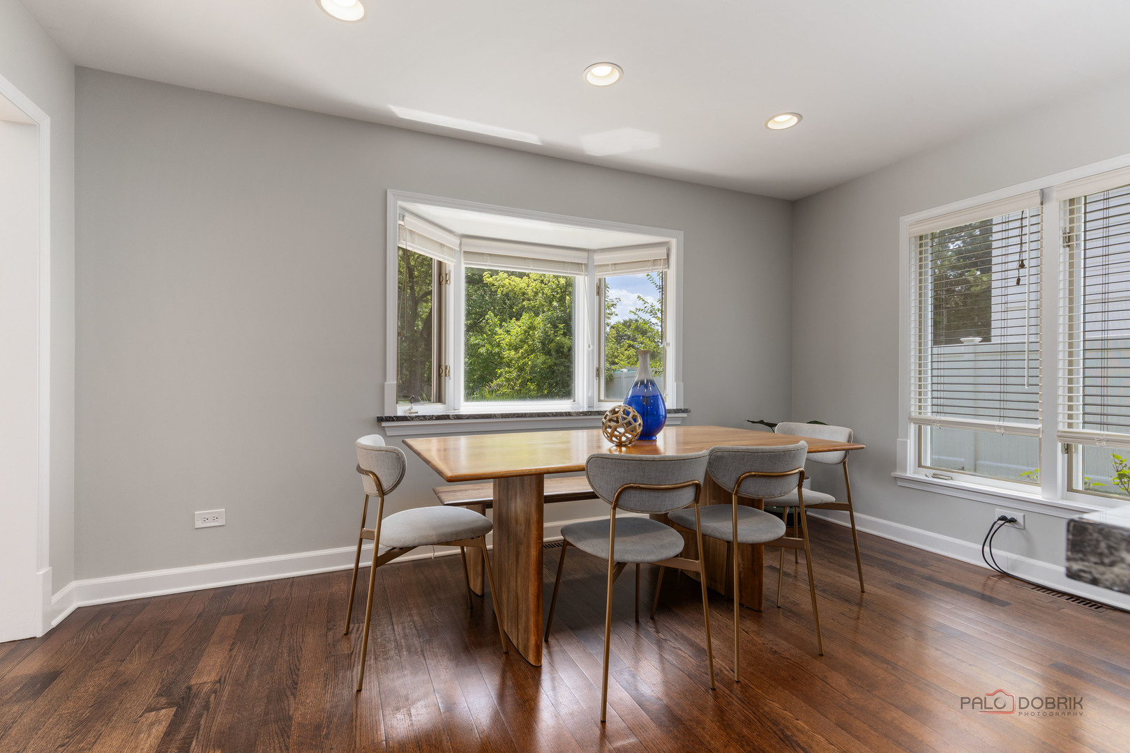 2965 Keystone Road Northbrook, IL 60062 - Photo 10 of 40 a dining room with furniture and wooden floor