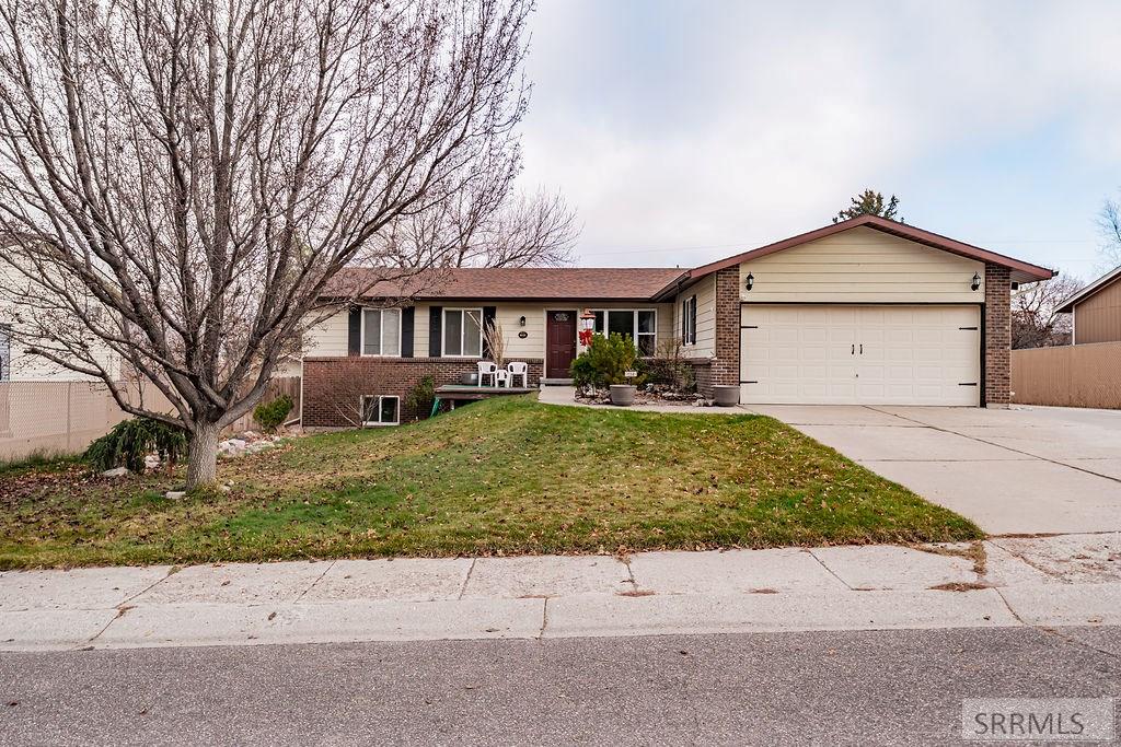 134 Plateau Drive Pocatello, ID 83204 - Photo 2 of 25