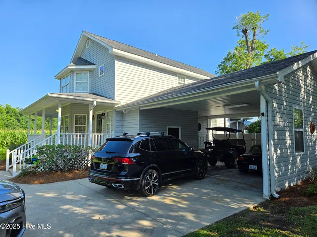 $459,000 | 121 Schley Avenue, Lake Waccamaw, NC 28450