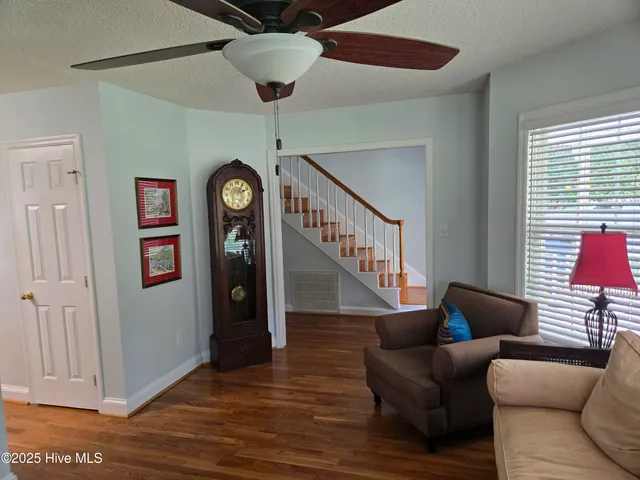 $459,000 | 121 Schley Avenue, Lake Waccamaw, NC 28450